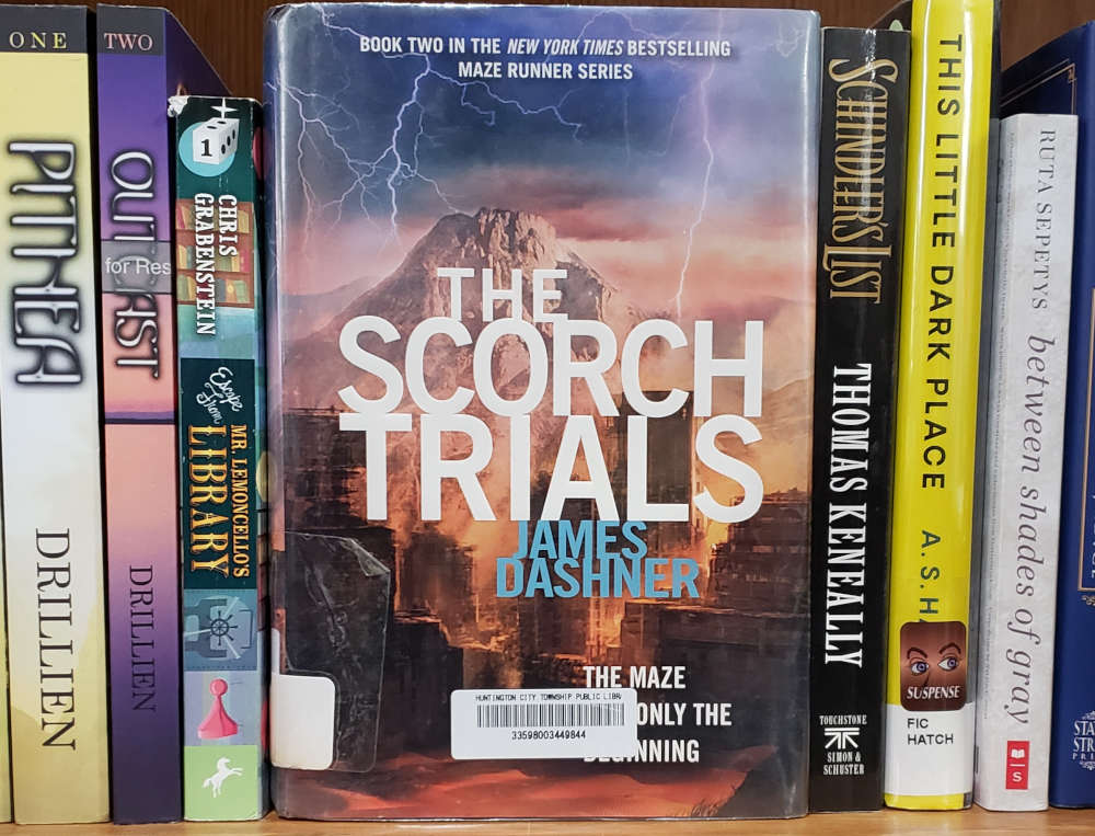 The Scorch Trials (Maze Runner Series #2) by James Dashner, Paperback